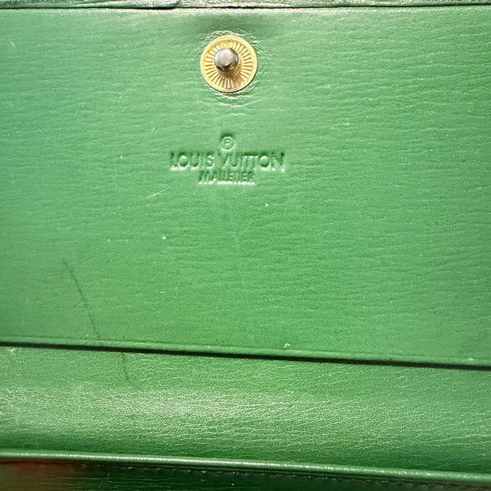 🌟💚 Vintage Louis Vuitton Elise Wallet Collectible. $125 Firm. - Picture 10 of 12